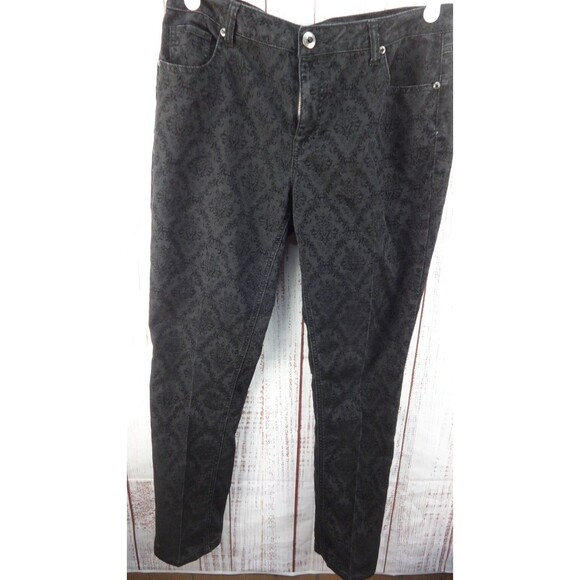 Cato Mid Rise Womens Black Floral Jeans Size 6 Pleated Flashy Straight Leg - Picture 1 of 10